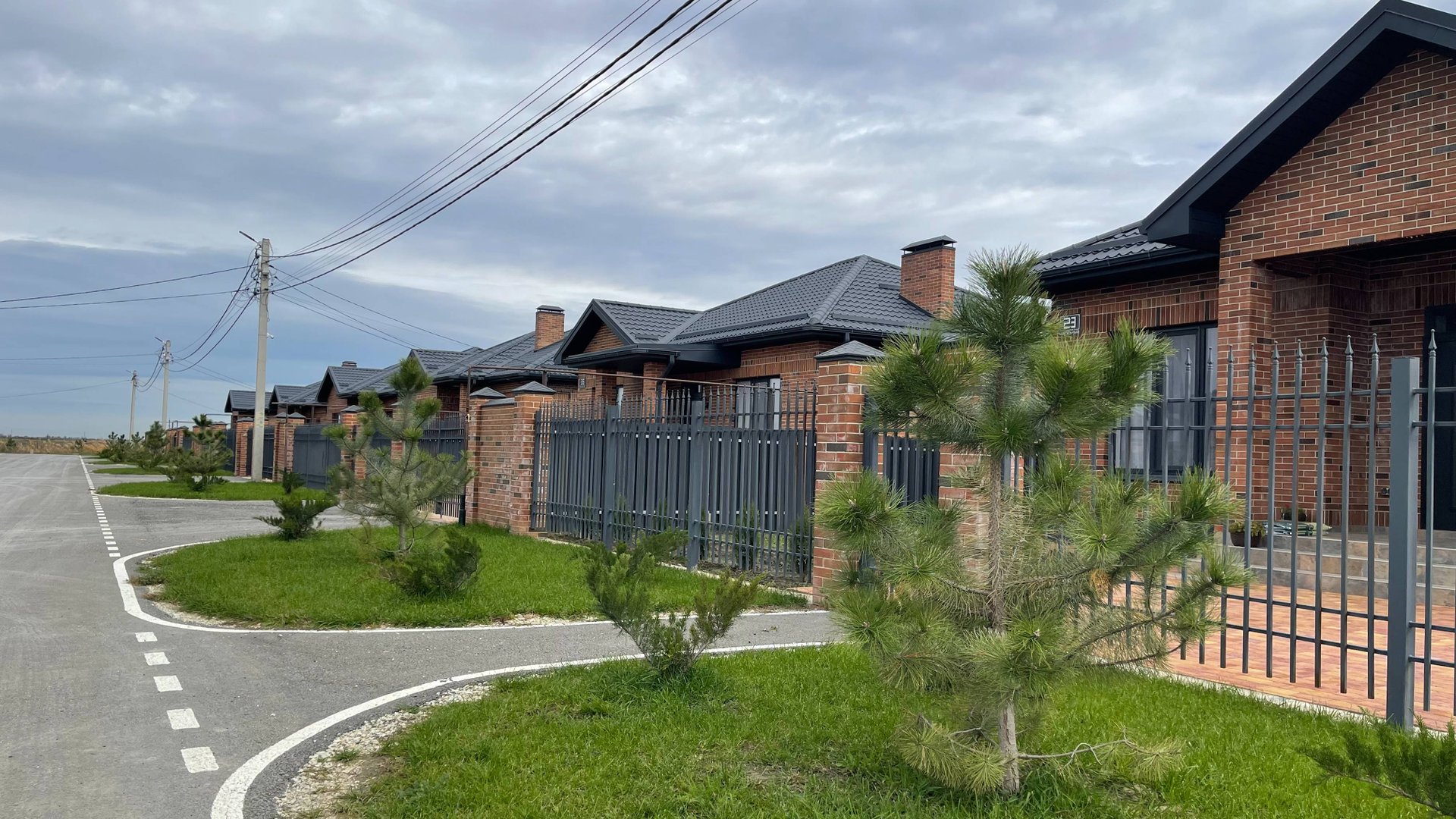 ПРОДАЮТСЯ ДОМА Трудобеликовский Т. 89184882246