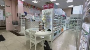 На 1 этаже ТЦ у метро