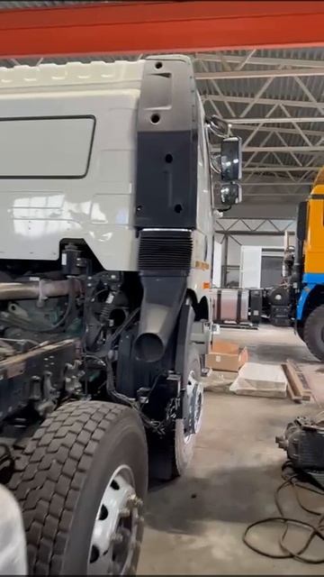 На производстве спецтехники... смотреть онлайн