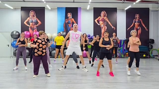 🎶 Танцпол везде - Анна Немченко и Дмитрий Меняйло Танцуем флешмоб 🔥
#танцполвезде