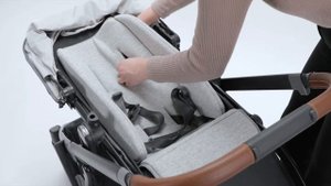Как установить вкладыш для новорожденного в прогулочный блок коляски UPPAbaby Vista V3