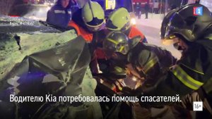 В Салехарде столкнулись Kia Rio и рейсовый автобус