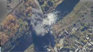 ВС РФ взорвали мост через реку Волчья, по которому ВСУ перебрасывали резервы: видео