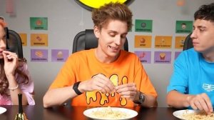 Пробуем Любимую ЕДУ КОМАНДЫ А4 !