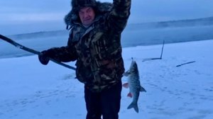 Мощный язь. 2 дня на льду. Кто же вышел из воды?