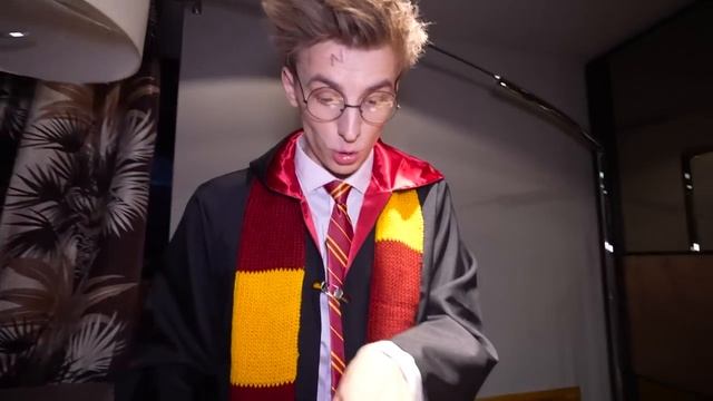 Выживаем в ФИЛЬМЕ УЖАСОВ 24 Часа ! смотреть онлайн