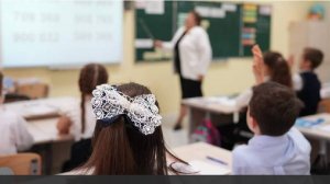 В Госдуме назвали неактуальной идею перехода на 12-летнее школьное обучение