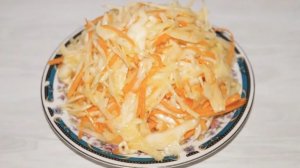Простой но очень вкусный салат из капусты.