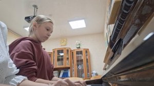 Комова София. "Французская тема"