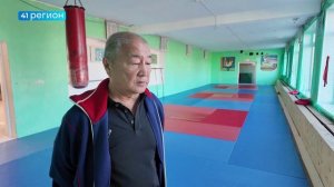 НАПОЛЬНОЕ ПОКРЫТИЕ СМЕНИЛИ В СПОРТШКОЛЕ В АПАЧЕ • НОВОСТИ КАМЧАТКИ