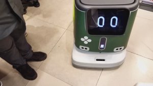 "Робот-мойщик задаёт ритм в Перекрёстке"