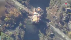 💥 Кадры уничтожения моста через реку Волчья в Днепропетровской области