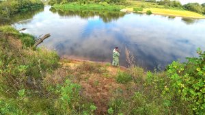 НУ ОЧЕНЬ ТРУДОВАЯ РЫБАЛКА. РЕДКИЕ ПОКЛЕВКИ ПРИНОСЯТ КАЙФ. БРОСАЮ РЫБАЛКУ И УХОЖУ КОРОВ ПАСТИ.