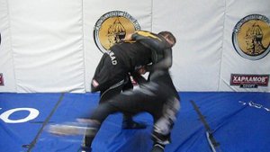 2017 год. Перевод в партер подбивом ноги изнутри разноименной.