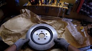 Ford Explorer V. Замена задних тормозных дисков и колодок.