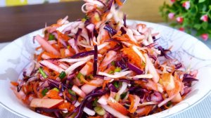 Я не могу оторваться от этого салата! Капуста, морковь и яблоко! Такой свежий и хрустящий!