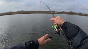 Трясёт от этой поимки! ЭТУ БЕЗУМНУЮ БОРЬБУ НУЖНО ВИДЕТЬ! Незабываемая рыбалка!