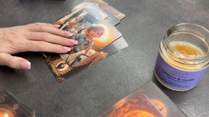 Его жизнь , чувства , планы. Таро расклад.