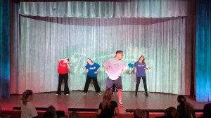 Учитель танцев - вожатые ДОЛ "Голубое озеро"