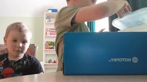 мы с братом показываем 2-х новых лягушек🐸🐸