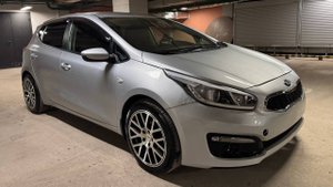 Kia Ceed; 1.6 AT; 2016; Серебристый