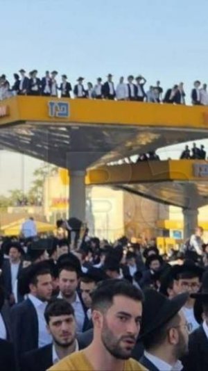 2025. ОРТОДОКСЫ ИЗРАИЛЯ ВОССТАЛИ ПРОТИВ ПРИЗЫВА В АРМИЮ: БУНТ ХАРЕДИНОВ. Прогноз А.РОЖИНЦЕВА