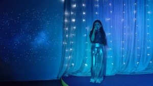 Каролина Хачатрян песня "Пульс планеты" сл. и муз. Э. Калашникова