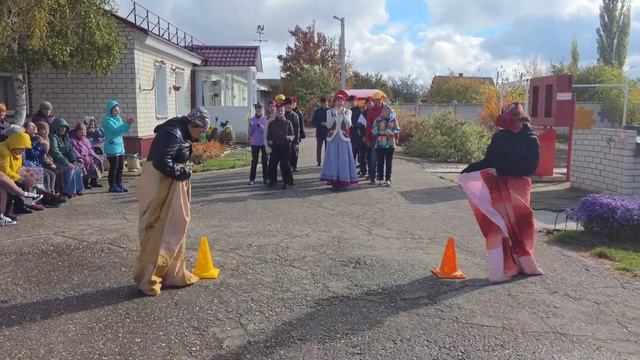 Развлекательно - игровая программа "Покров день" смотреть онлайн
