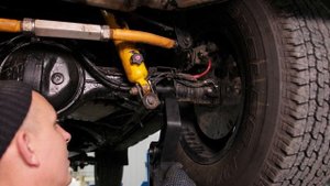 Установка продольных тяг задние Taiko для Сузуки Джимни 1998-2024