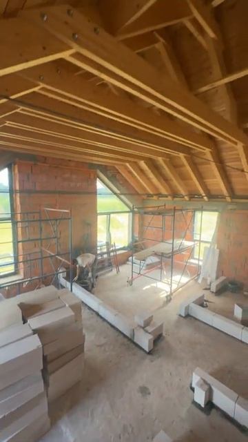 Возводим сложные перегородки из 150 мм блока. Как поднять кладку под самый конёк? | КП Истра-Вита