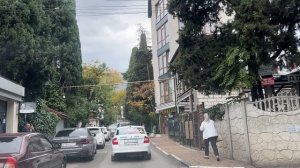 Ялта. Боткинская, Кирова улицами, от Гоголя ул.,до ост. "Ромашка". 24.10.2025. Крым. Crimea. Yalta.