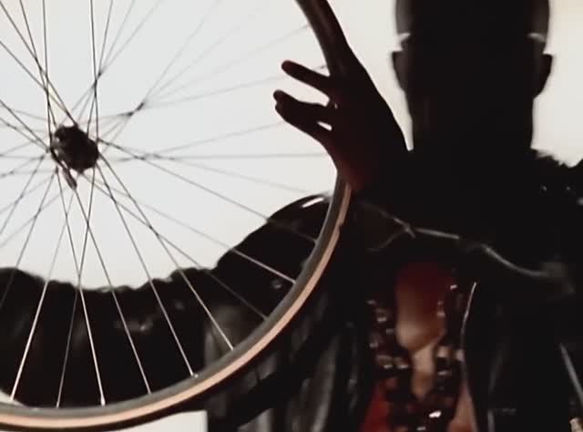 C & C Music Factory Feat. Freedom Williams - Gonna Make You Sweat (Everybody Dance Now)