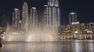 Дубай!!!Январь месяц Поющие Фонтаны ПОД БОНДИАНУ РЕДКАЯ музыка  !!! дубай молл Это стоит увидеть