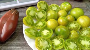 Томат гном Красотки .Томатный киви👍