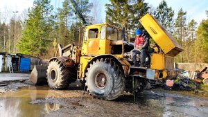 Кировец с V12 / Ремонт ЯМЗ 240 на Полигоне