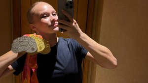 Мельникова опубликовала фото с медалями ЧМ по спортивной гимнастике