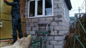 Зашиваем стены сайдингом с утеплением