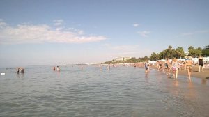 На пляже в октябре Сиде, Турция