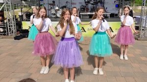 Ансамбль Девочки из сказки - Нон СТОП 28.05.2023 День Химика