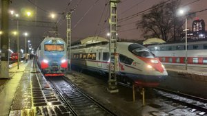 Прибытие ЭП2К-158 Санкт-Петербург-Москва и плавный взлёт ЭВС1-08