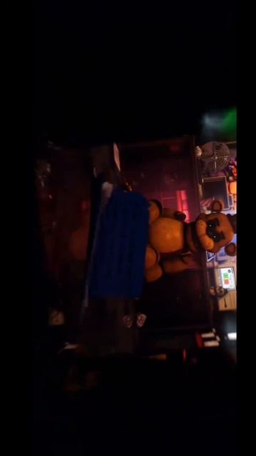 Переверните видео, чтобы посмотреть нормально!!!