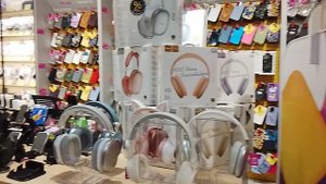 Магазин все для телефона " HELLO" /ТЦ " Версаль"/ Площадь Карла Маркса/ Новосибирск. 01.11.2025