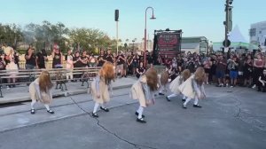 Меган флешмоб Орландо Хэллоуин, ужас ночи