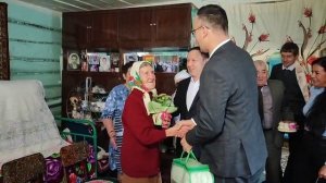 90 яшьлеге белән котладылар