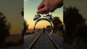 На рельсах жизни я стою...