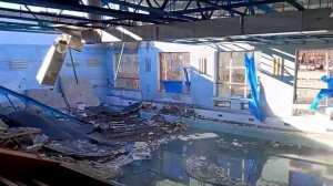 Директора школы в Приморье обвинили в халатности после обрушения в бассейне