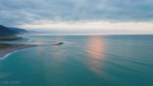 Black - 🅆🅾🄽🅳🄴🆁🄵🆄🄻 🅻🄸🅵🄴 (🆂🄼🅸🄻🅴 🅁🅴🄼🅸🅇)