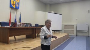 "Консервы памяти" - мама выступает в мэрии, часть 1