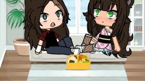 1 серия странные соседи