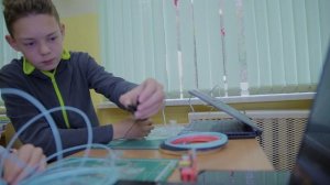 В школе №4 побывал мобильный «Кванториум». Соликамск ТВ.